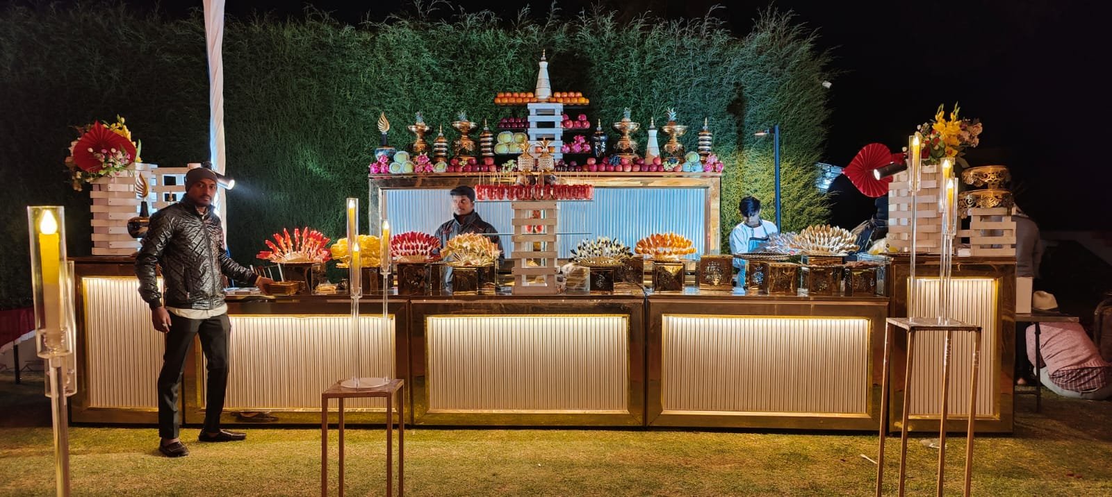 Live Dessert & Fruit counter